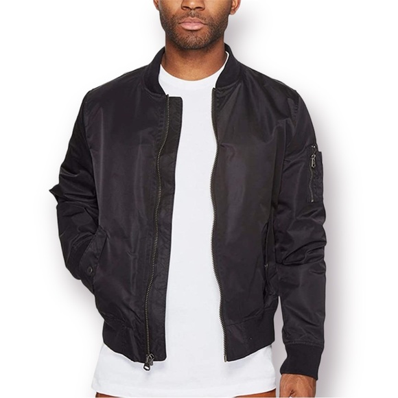 Levi's Other - Levi's Men's Flight Satin Unfilled Ma-1 Bomber Black size XL